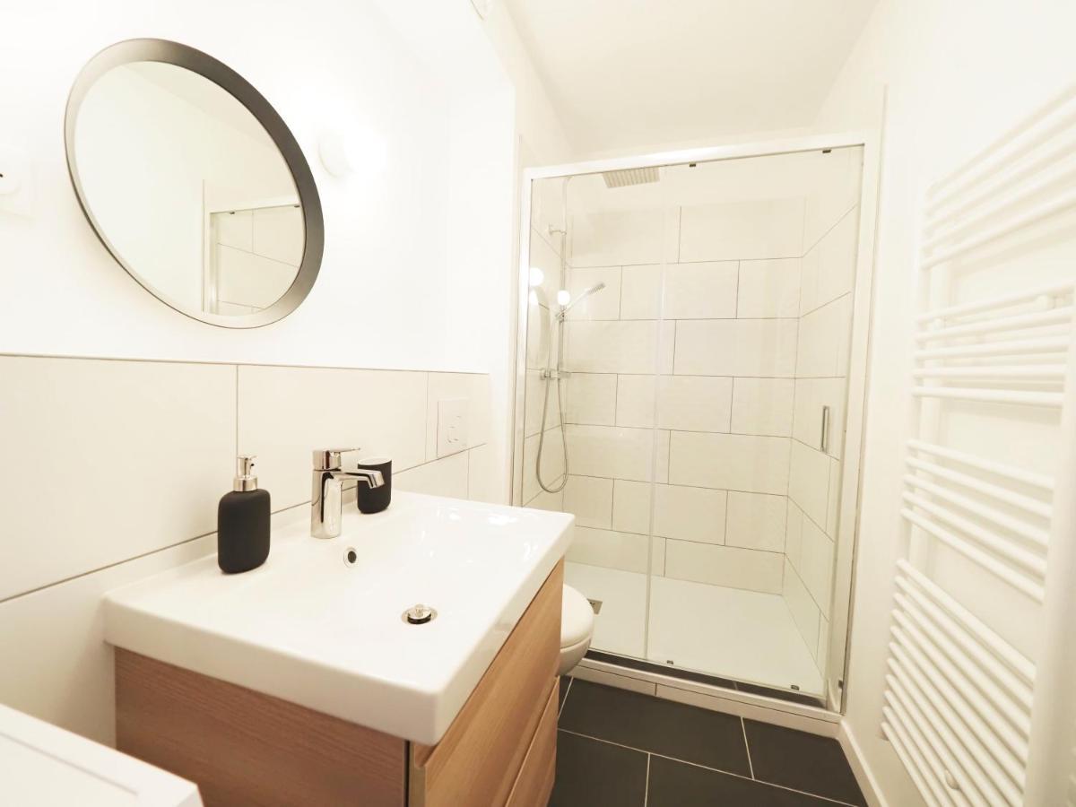 Stylish Duo : T2 Lumineux Au Coeur De Pau Apartment Exterior photo